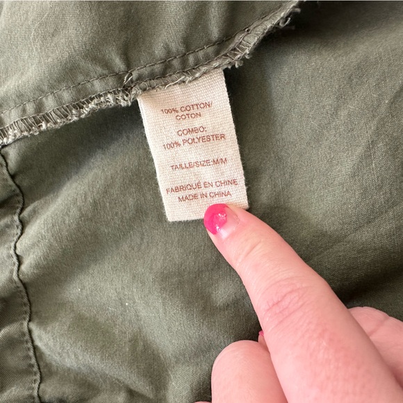 Casual Jacket Fall Military Style in Army Green with Pockets Synch-able Waist - Picture 2 of 5